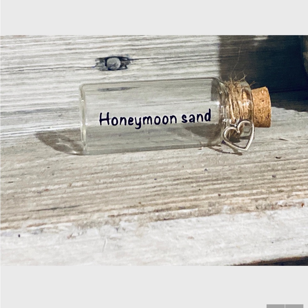 Glass Honeymoon Sand Bottle with Heart Charm